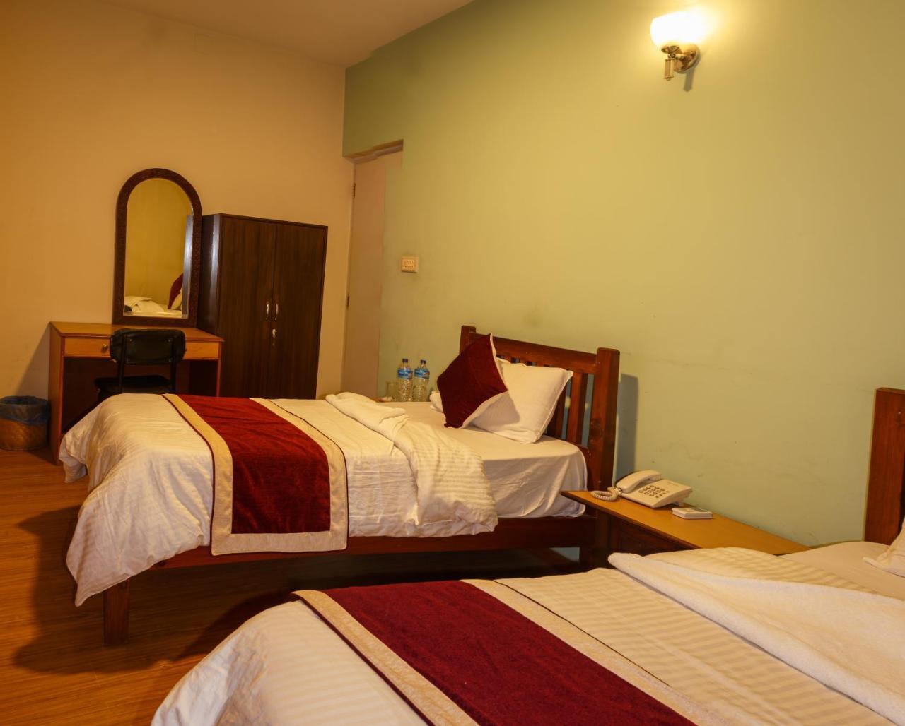 Hotel Hikers Haven Kathmandu Exteriör bild